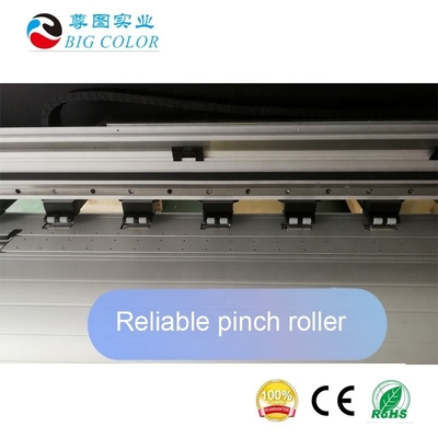 Impresora de solventes ecológicos de tipo multimedios de PP multicolor de 1.6m Vinyl Flex Banner Plotter para la salida