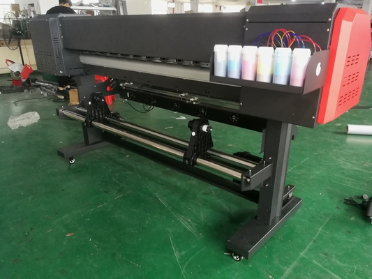Impresora de solventes ecológicos de tipo multimedios de PP multicolor de 1.6m Vinyl Flex Banner Plotter para la salida